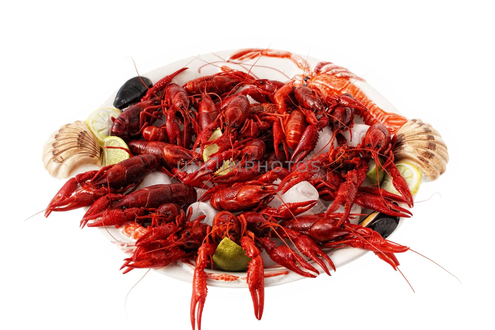 crayfish cooked in the dish served on ice