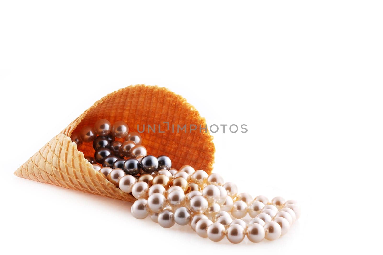 treasure Tahiti and fresh water Pearls
