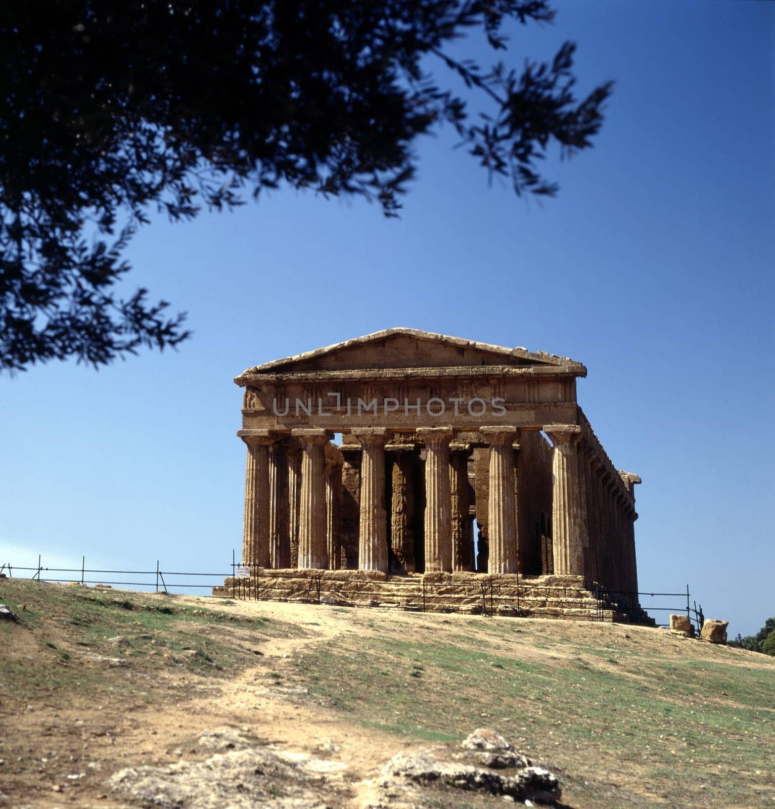 Temple of Concordia (430 BC ), Agrigento, Sicily