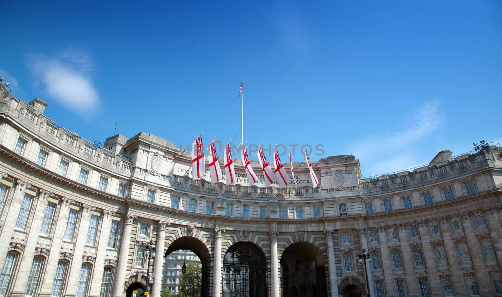 Historic gate at the Mall between Buckingham Palace and Trafalgar Square