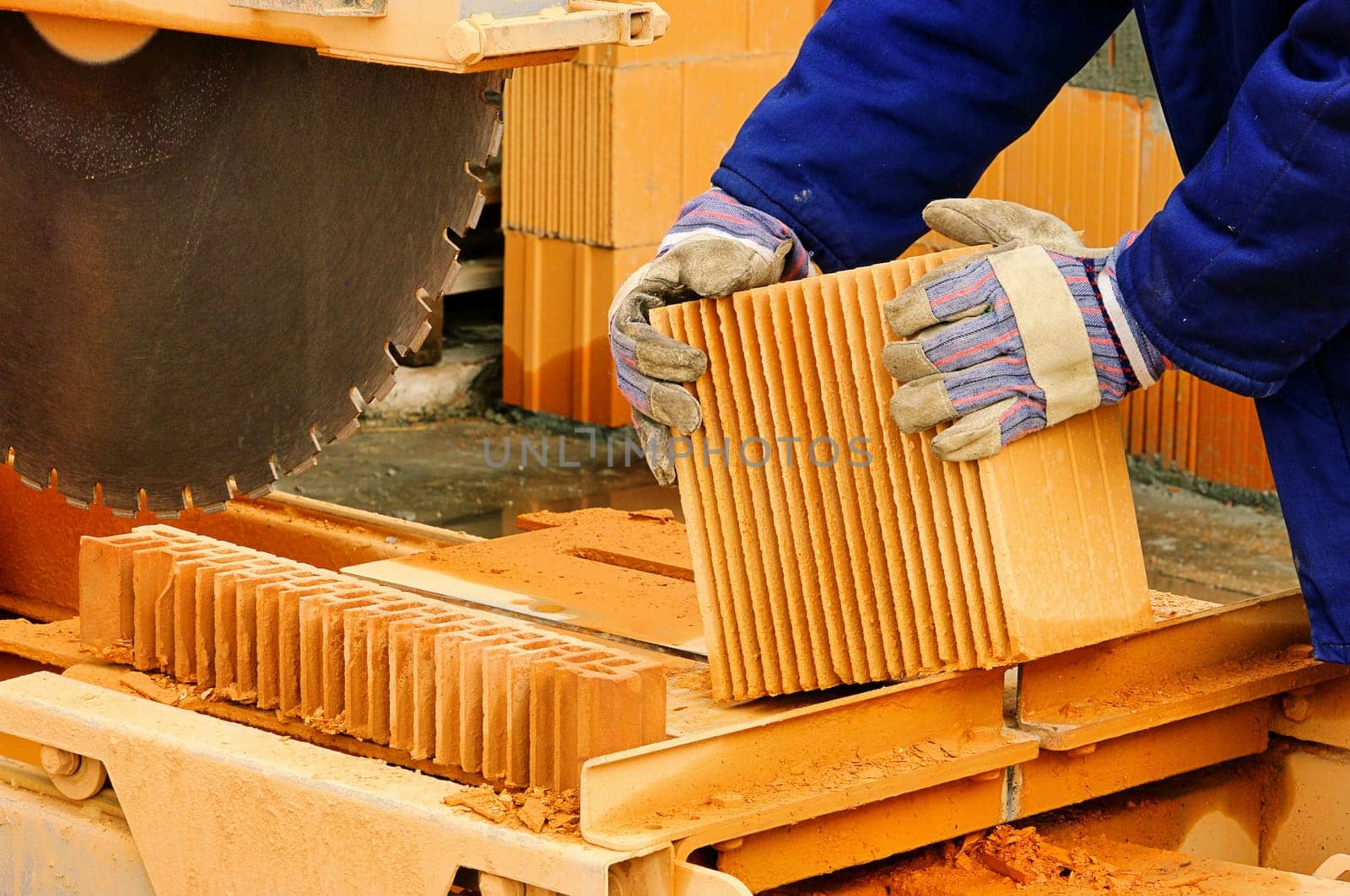 Stone saw 04