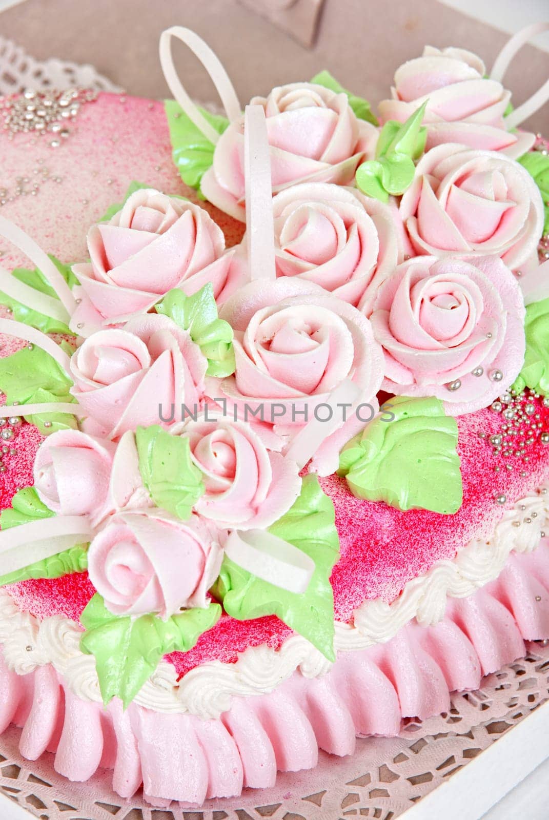 Closeup photo of the red wedding cake