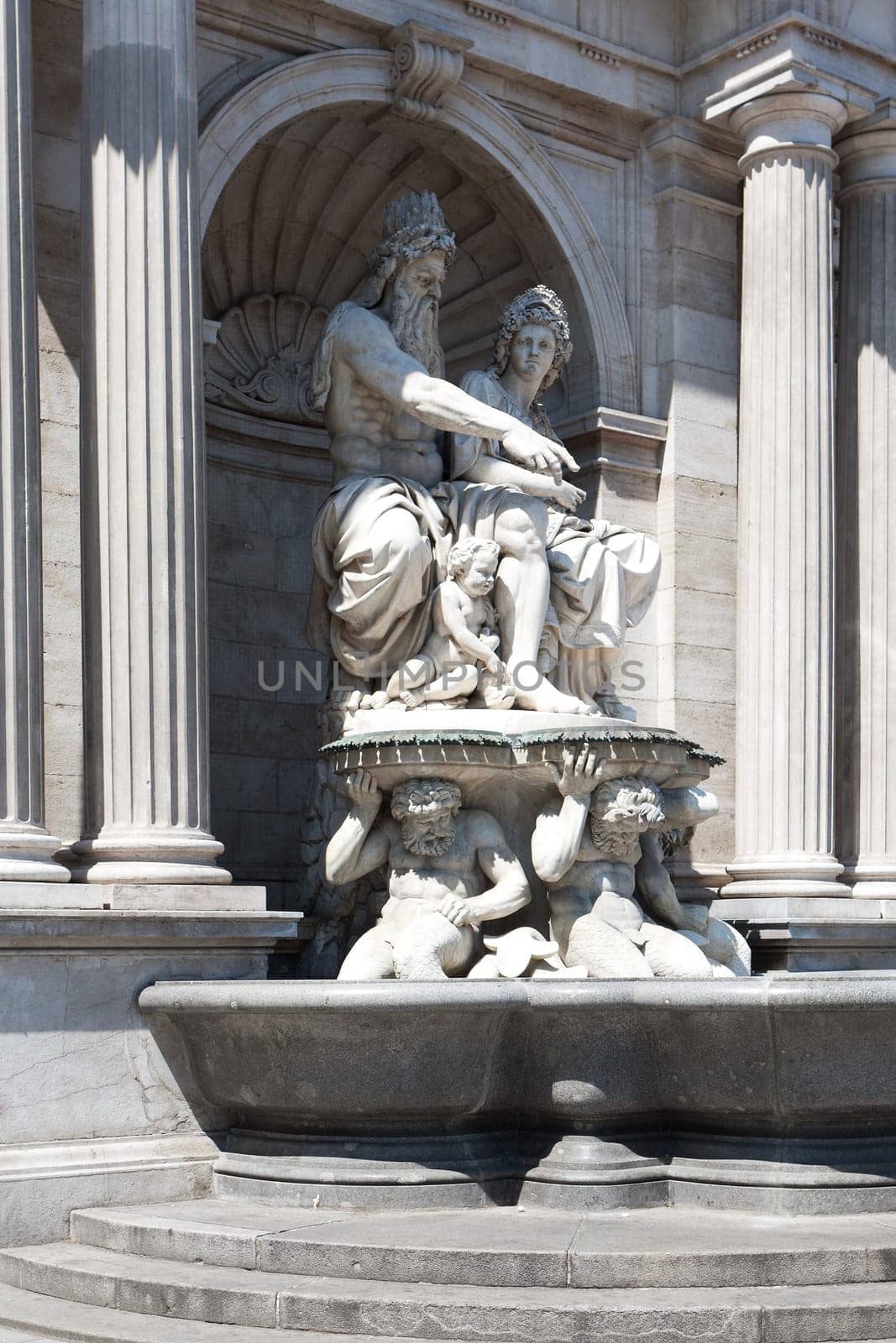 Fountain at the Albertina,Viennese architecture and landmark