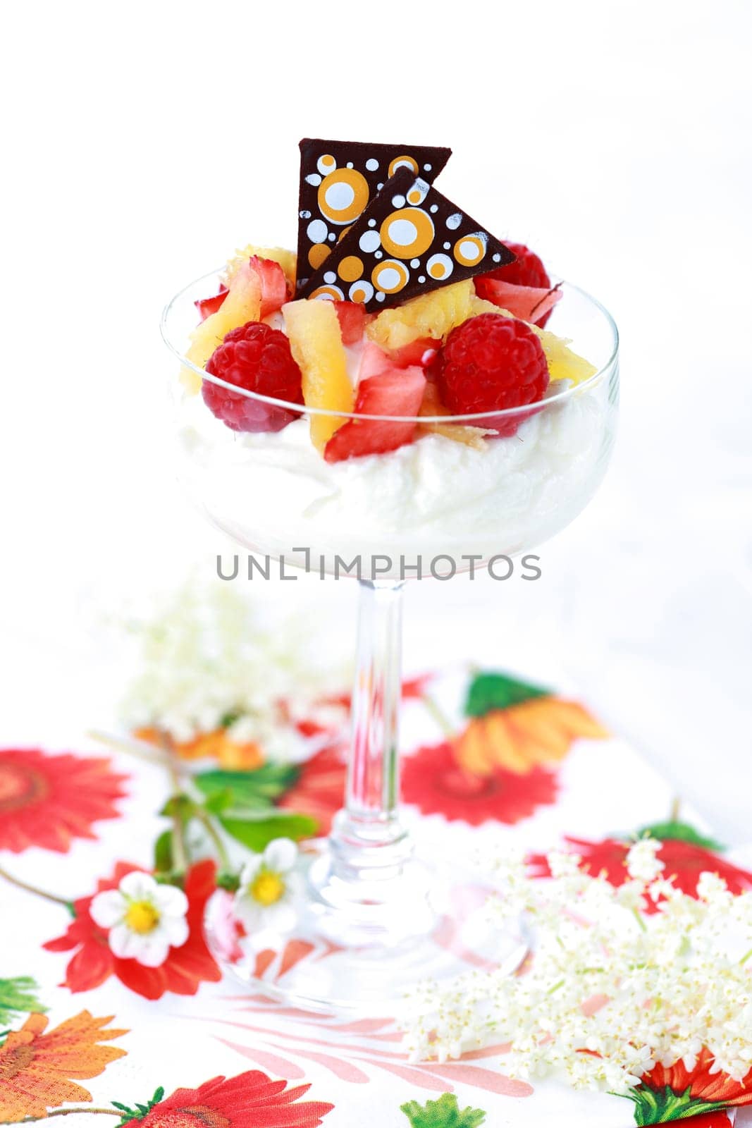Mascarpone dessert with fresh fruits