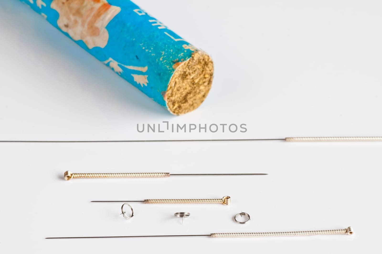 Acupuncture needles