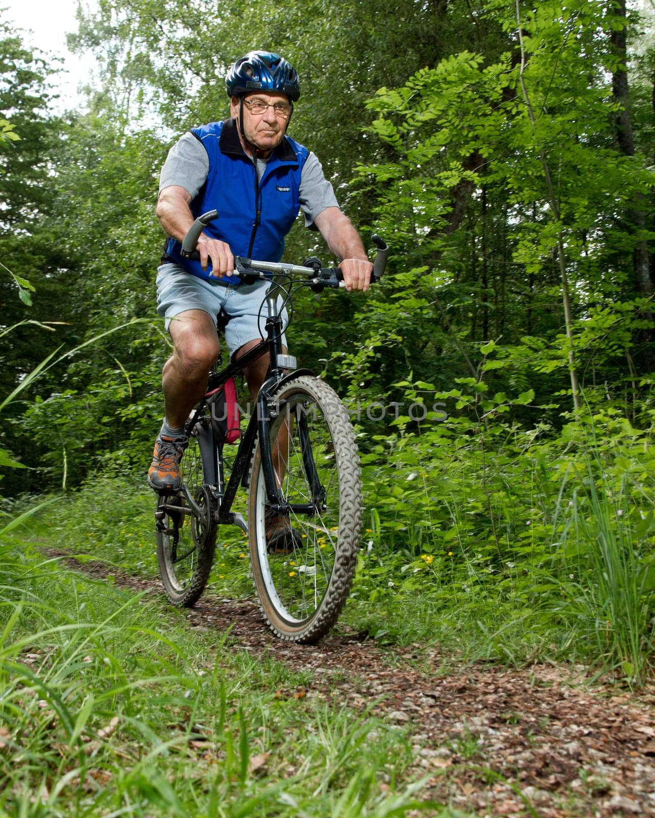 Senior on the mountain bike