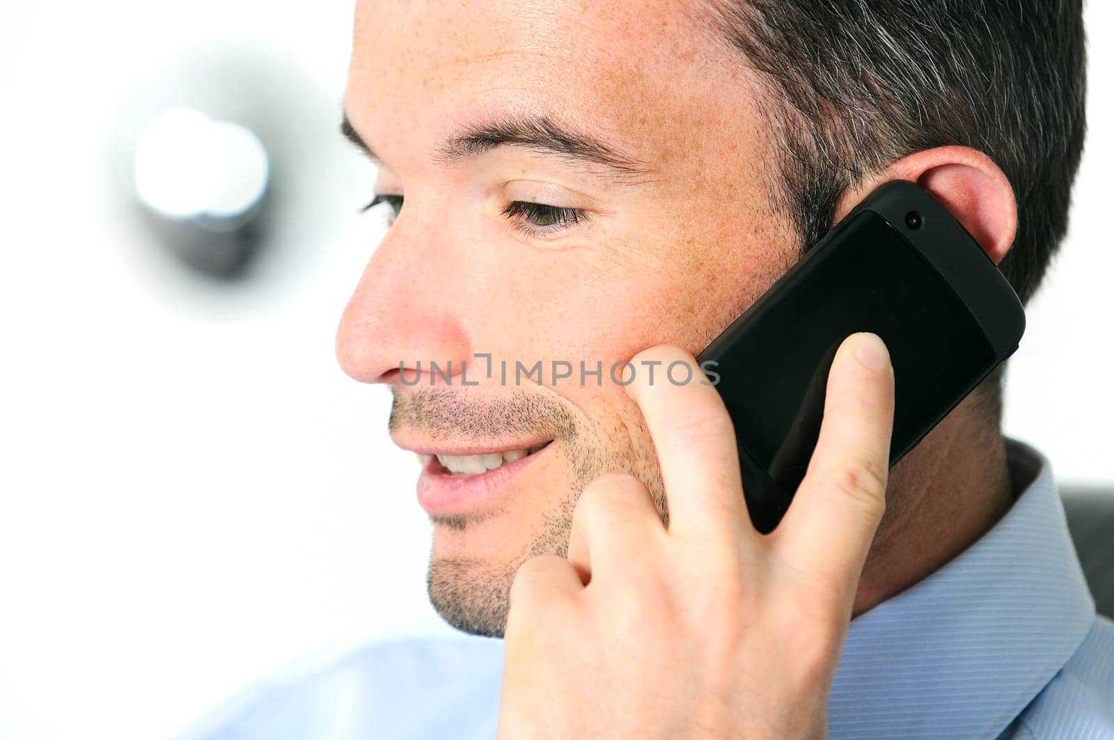 businessman is calling by ventdusud