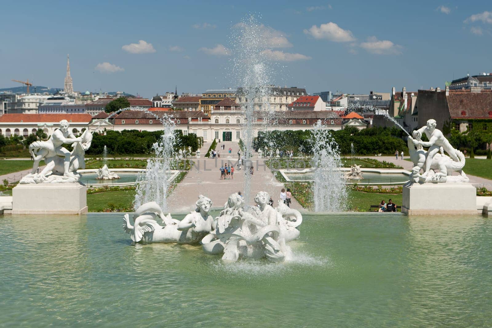 Belvedere Palace,park with pond and fountain