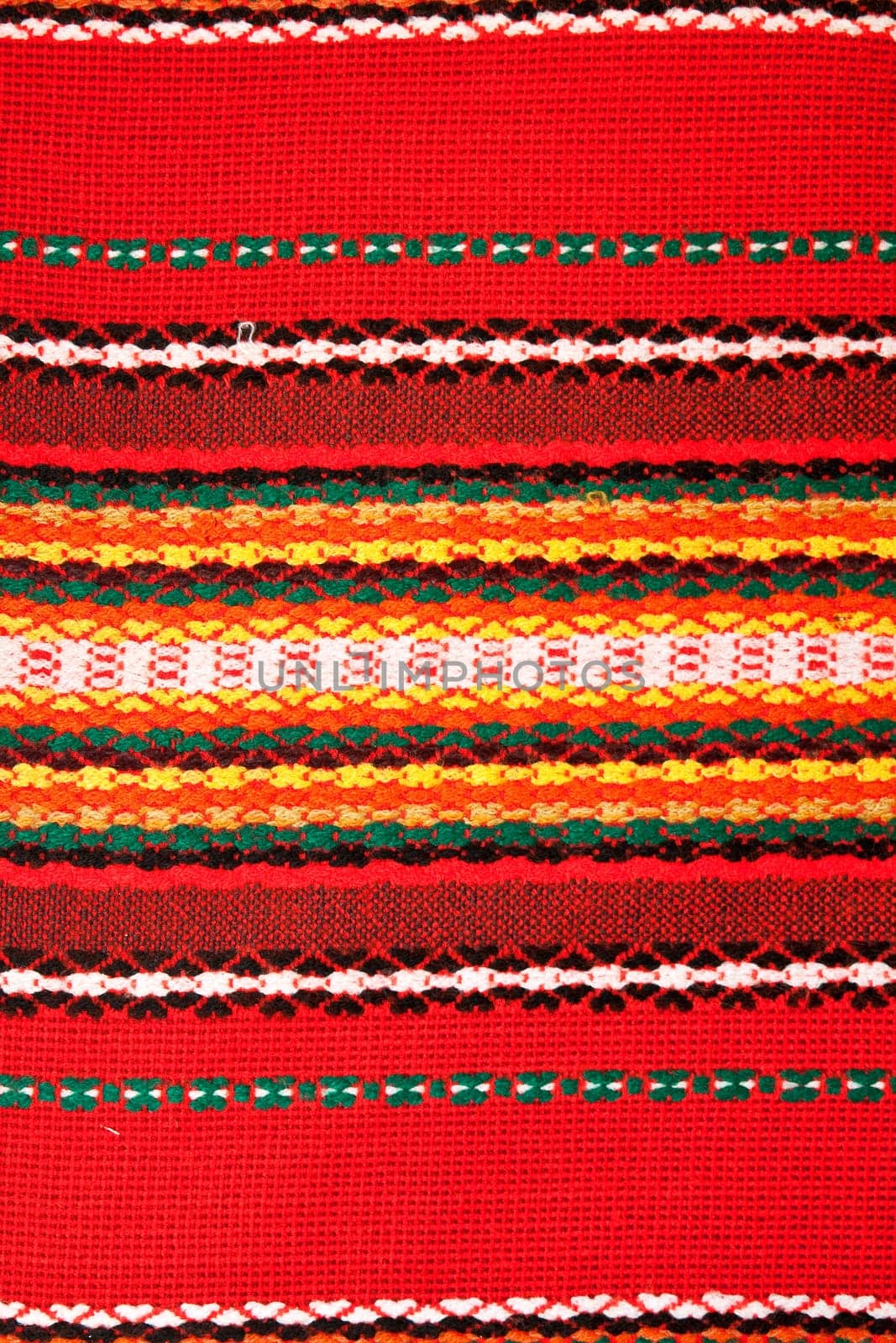 Motive of a machine woven fabric with different uses