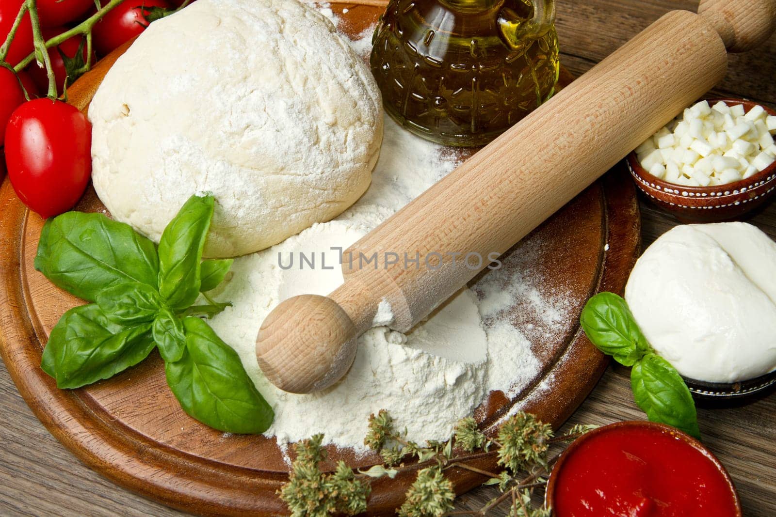 ingredients for homemade pizza