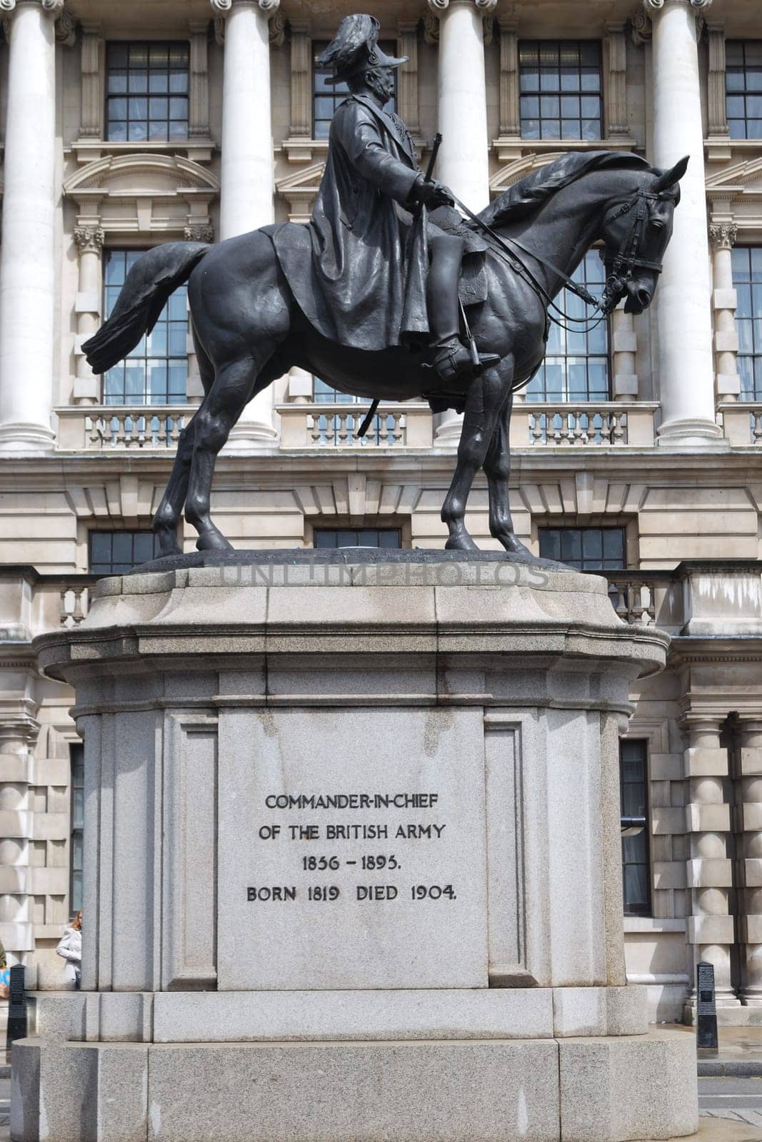 statue of commander of the british army 1856 to 1895 Whitehall