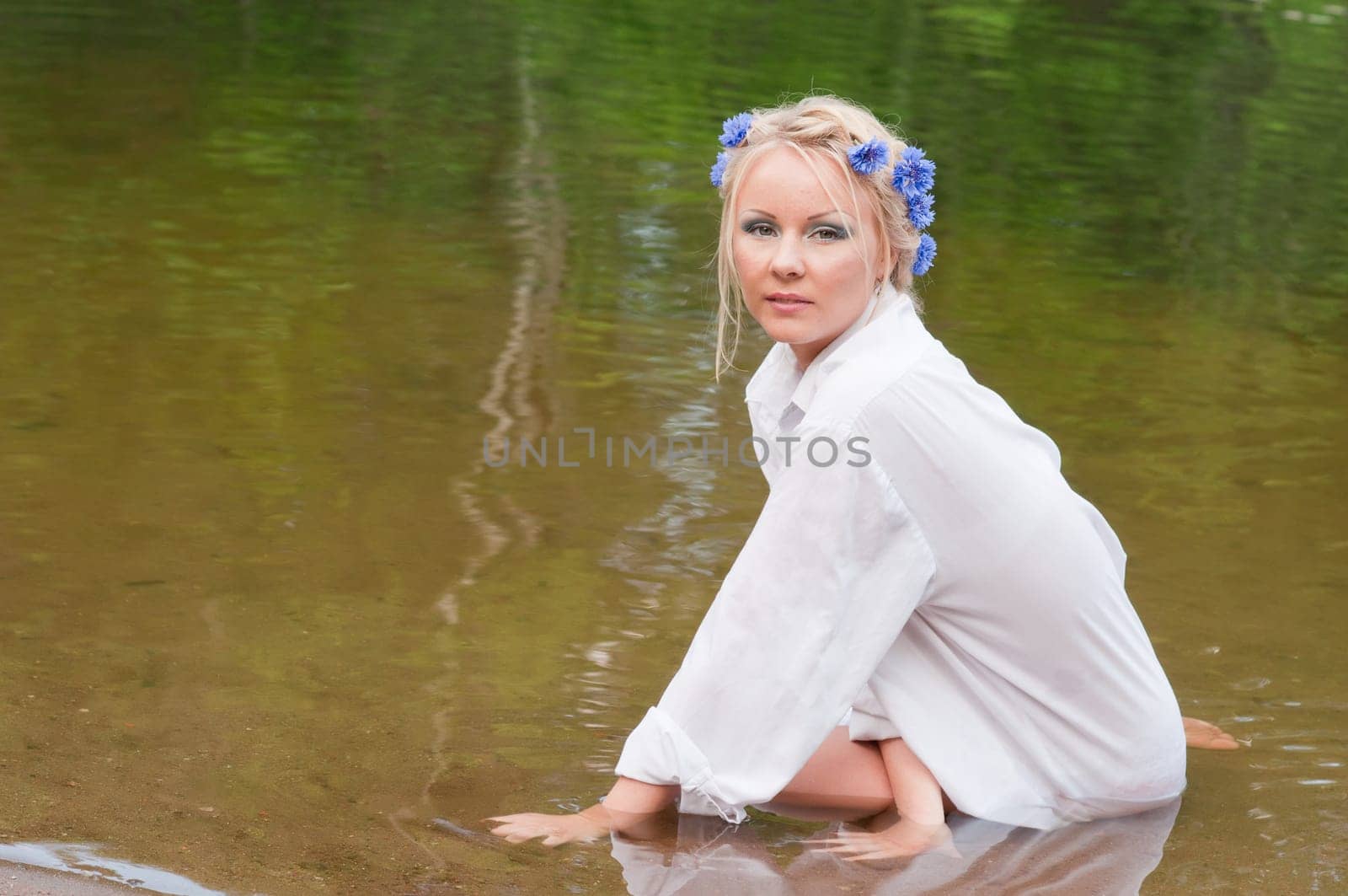 Outdoor shoting of beautiful young caucasian woman
