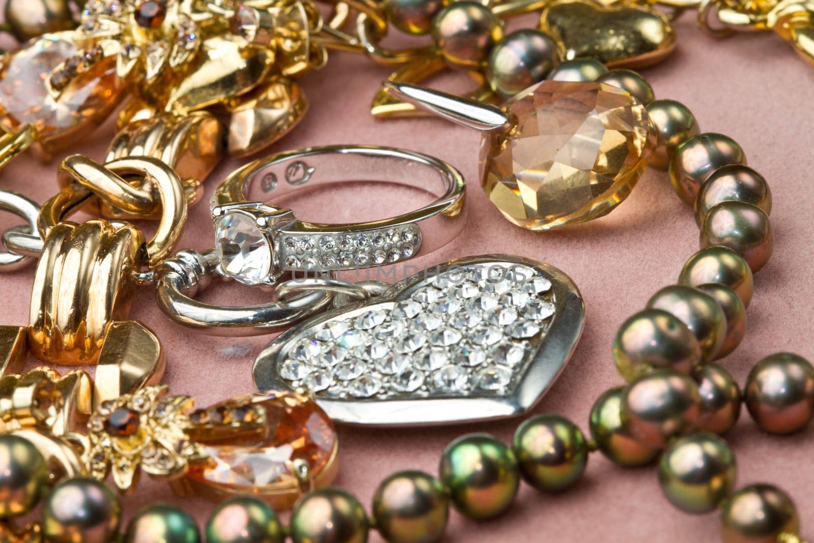 Mixed yellow and white  gold jewelry