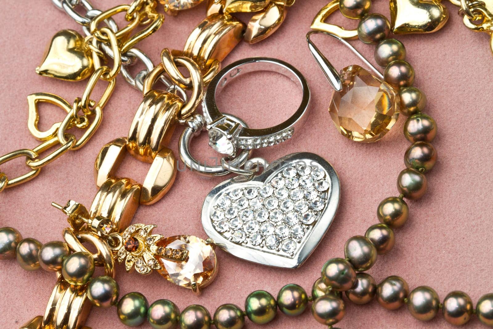Mixed yellow and white  gold jewelry