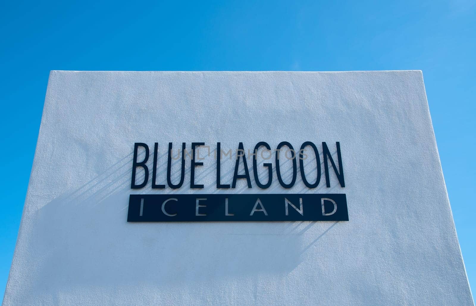 entrance to the blue lagoon in iceland
