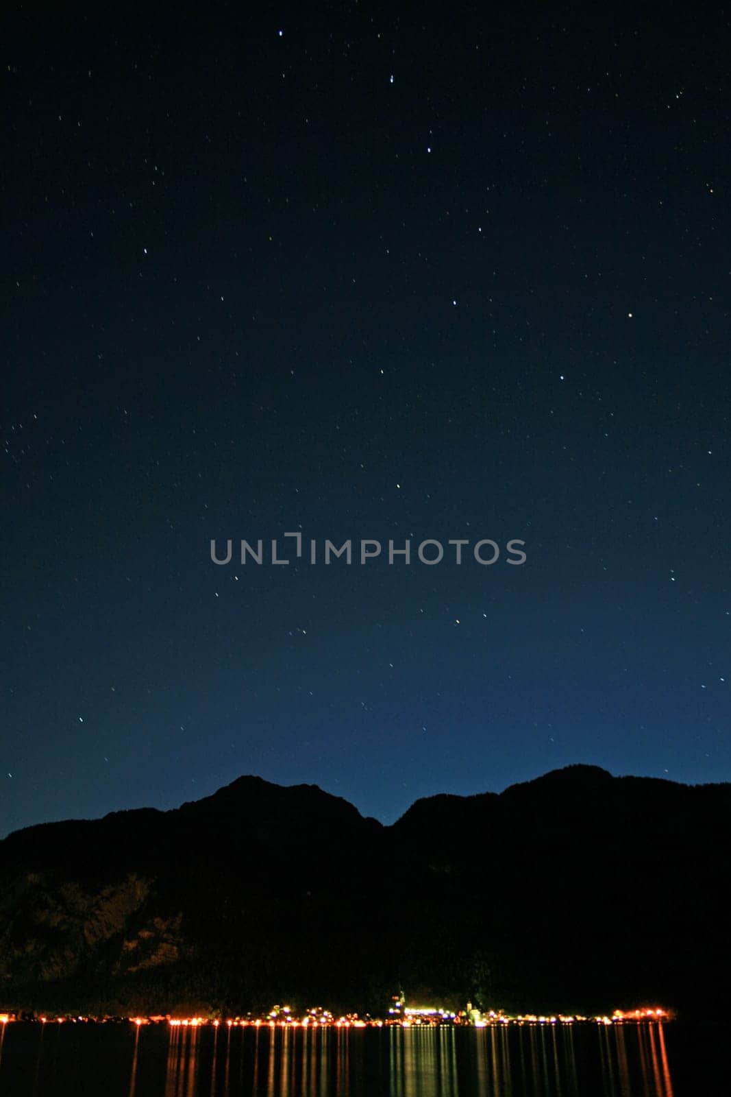 Hallstatt at night