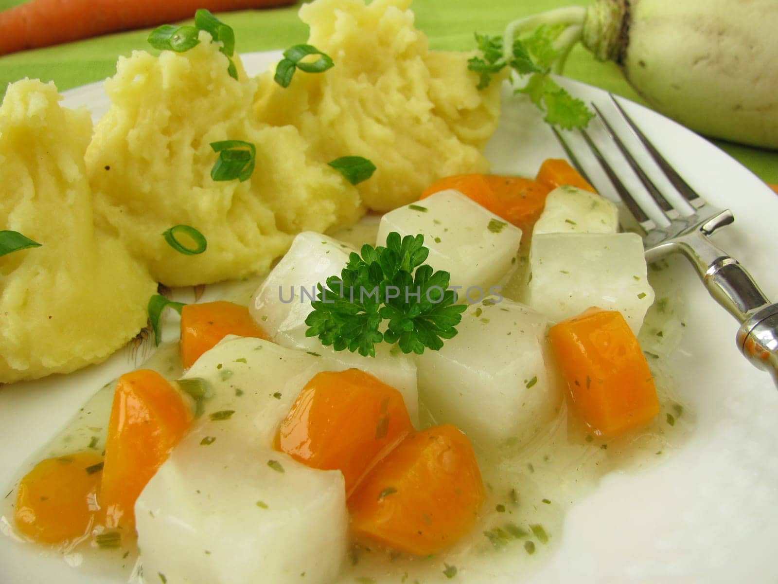Radish vegetables with mashed potatoes