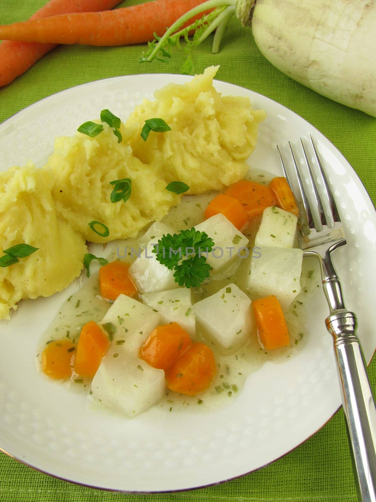 Radish vegetables with mashed potatoes
