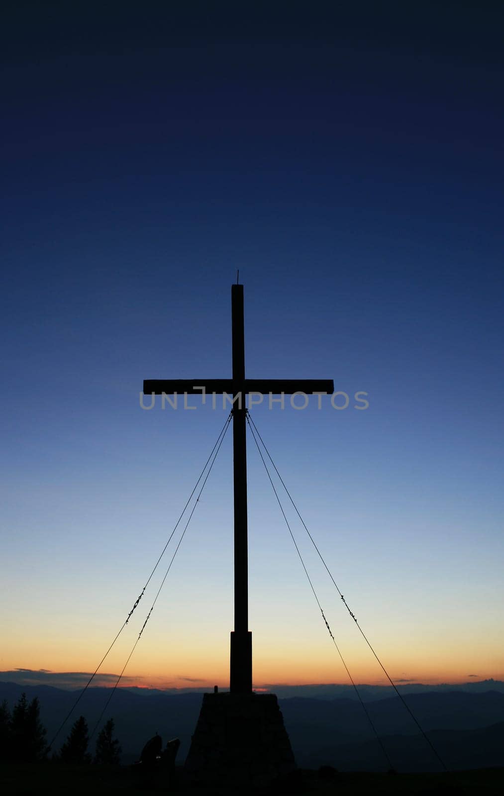 Summit cross