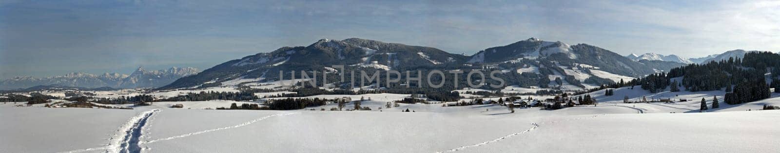 Panorama of the wintry Allgäu