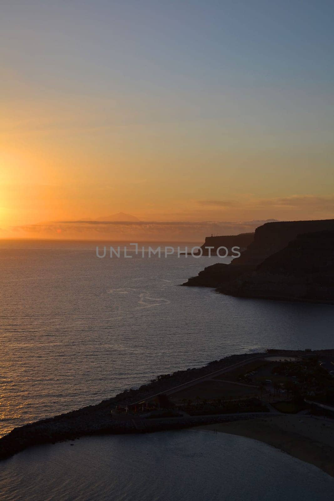 sunset or (sunset beach) or (sunset nature) or (sunset skyline)