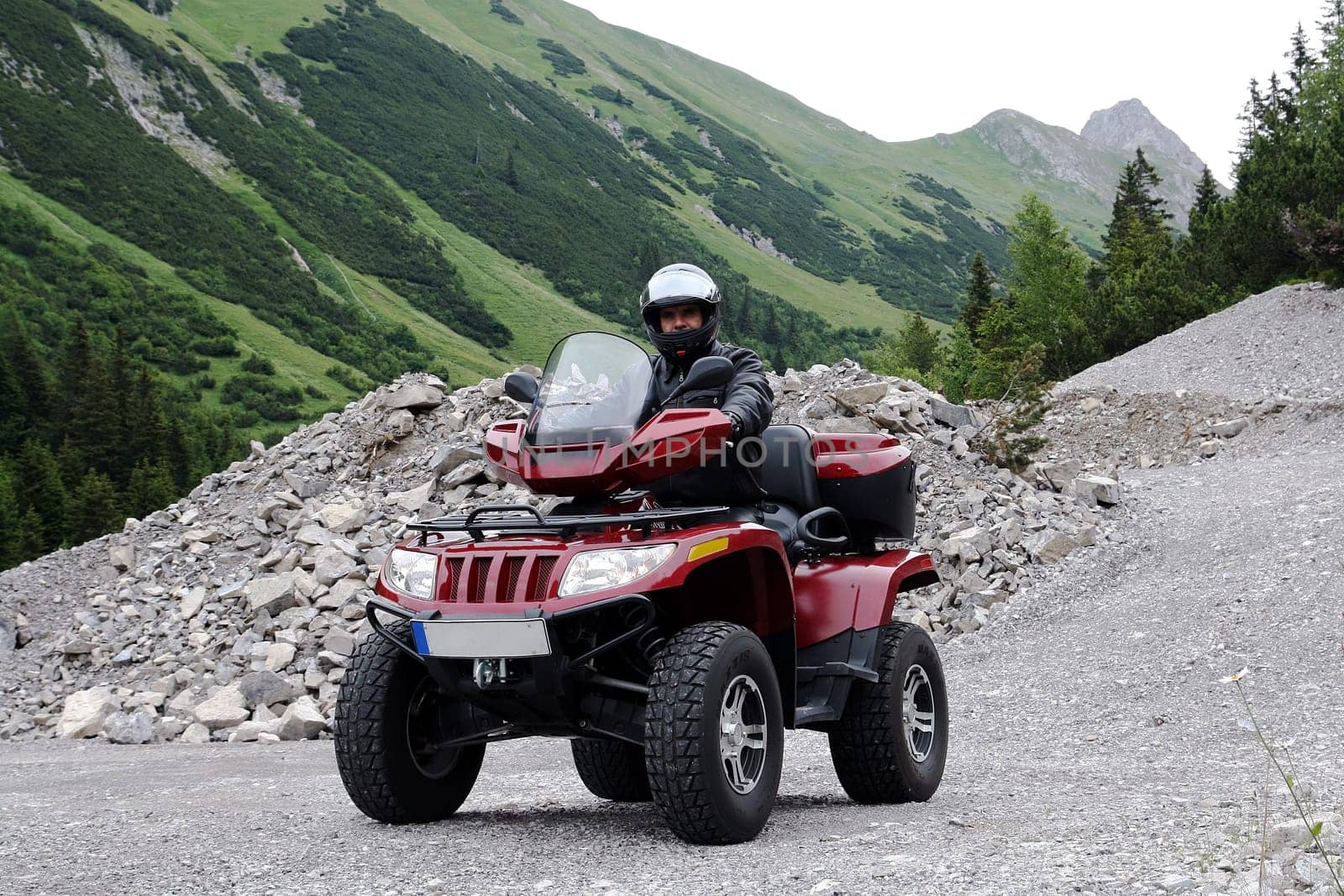 Quad biking fun on the Hahntennjoch
