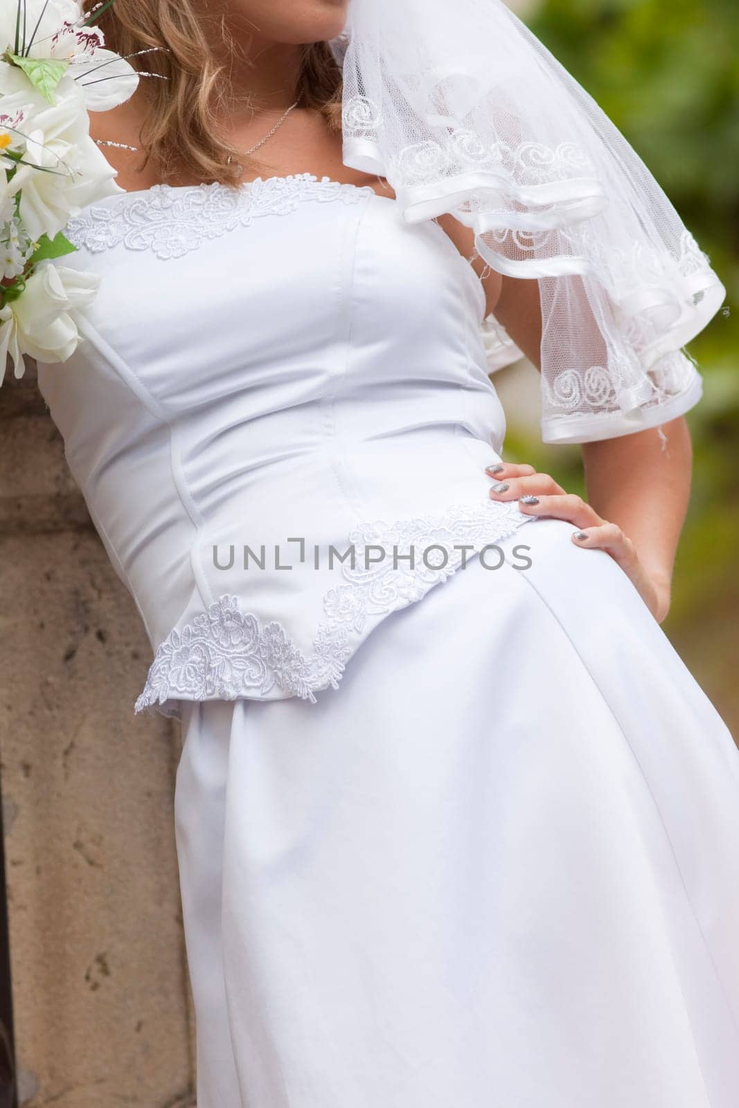 bride holding wedding bouquet