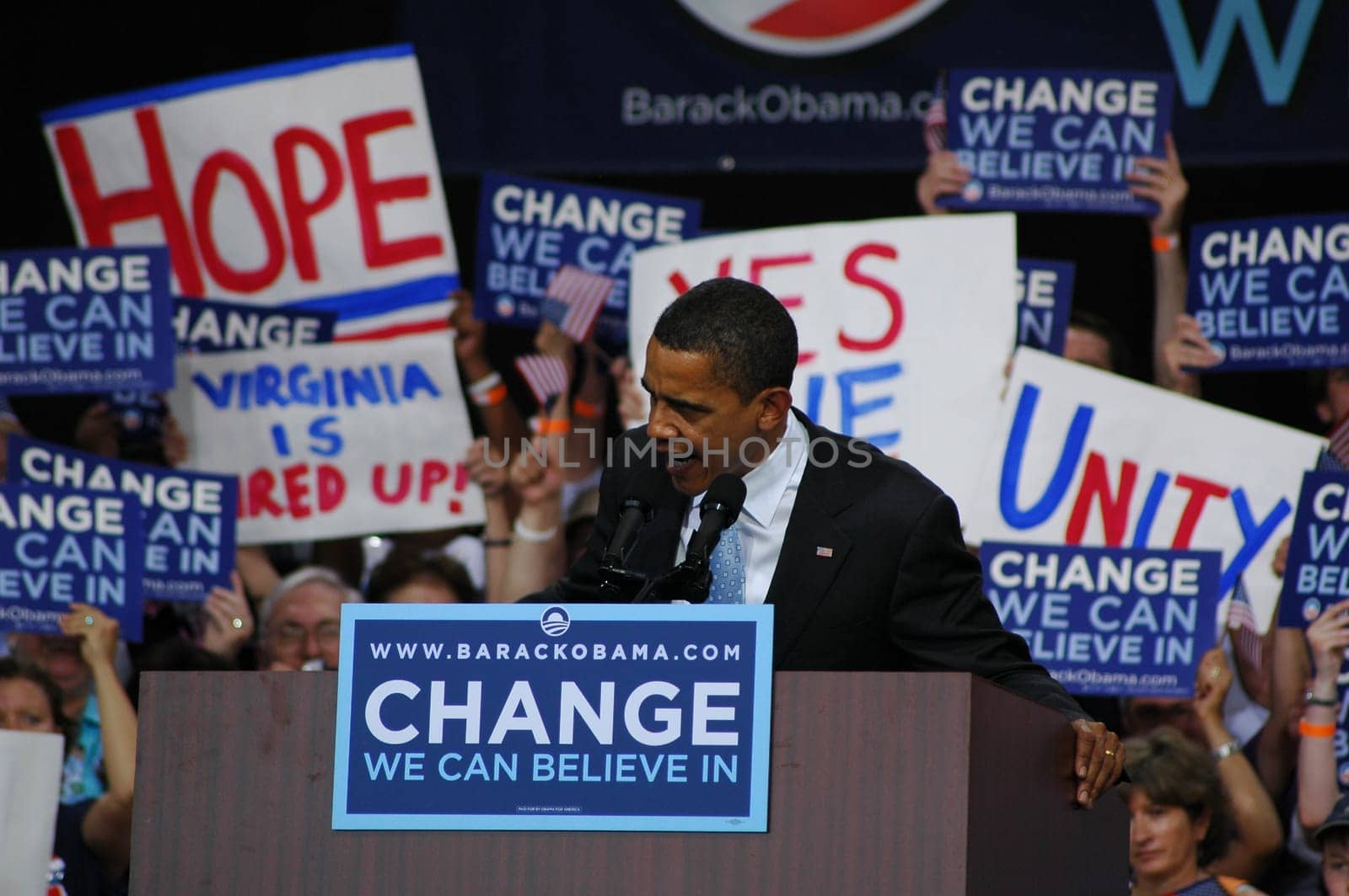 Barack Obama&#039 s at an election rally at Nissan Pavilion VA.