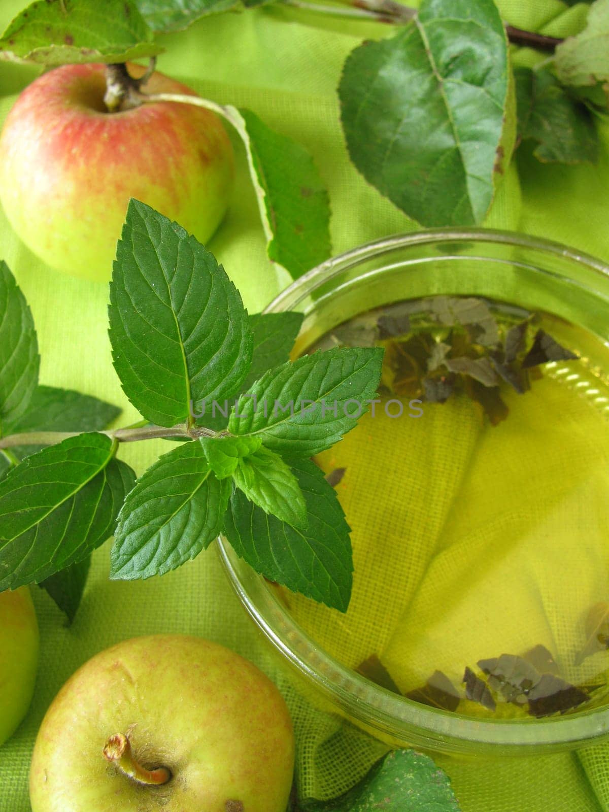 Apple and Mint Jelly
