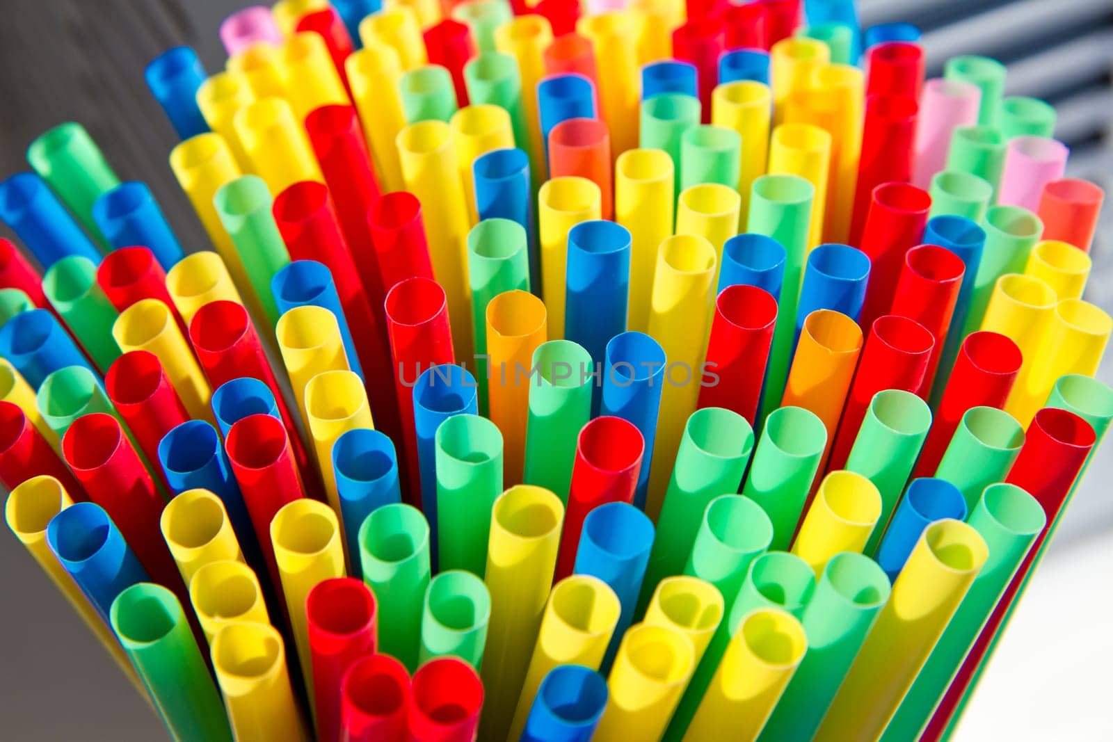 colored straw