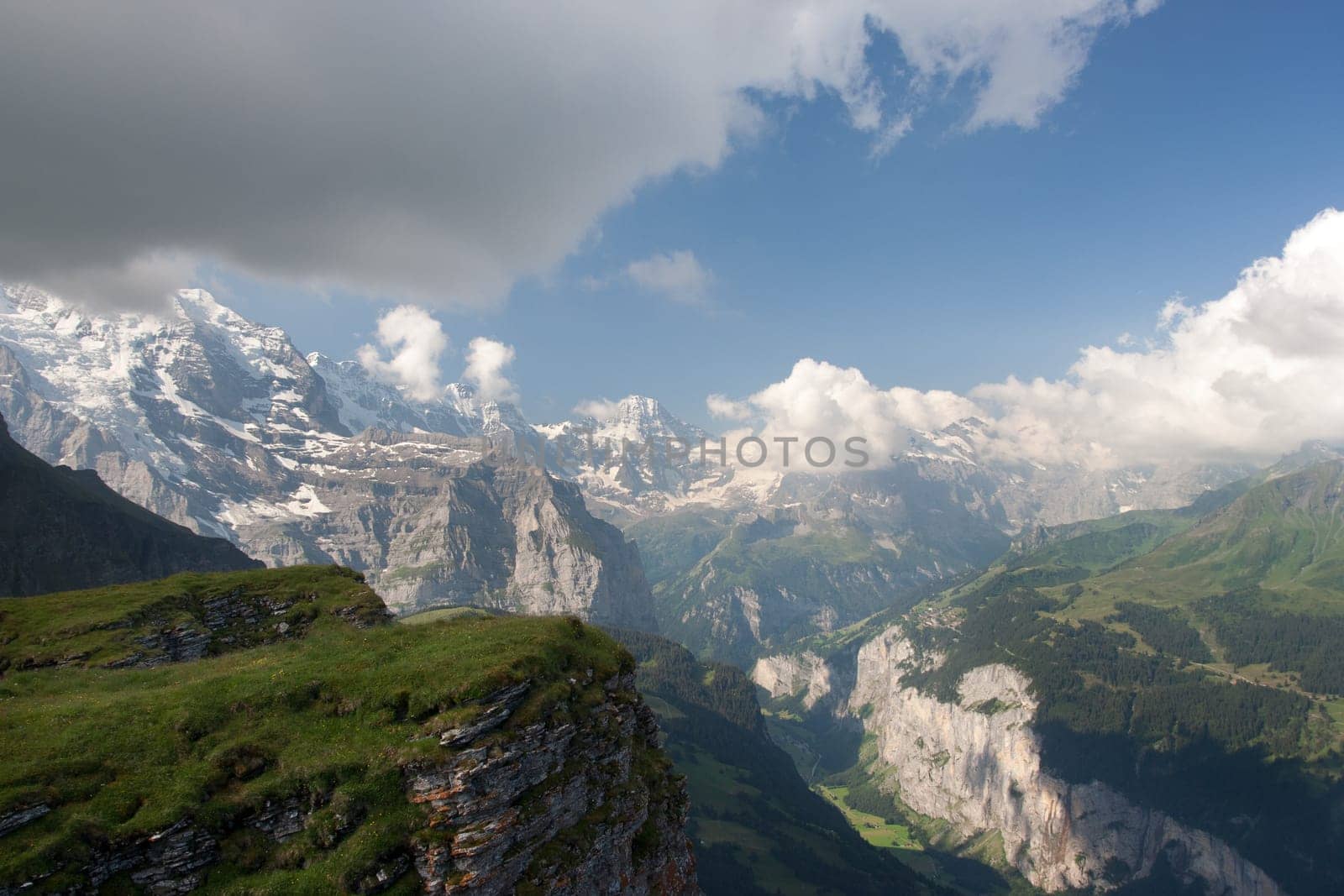 Berner Alpen, Lauterbrunnental valley and neighborhood, Switzerland
