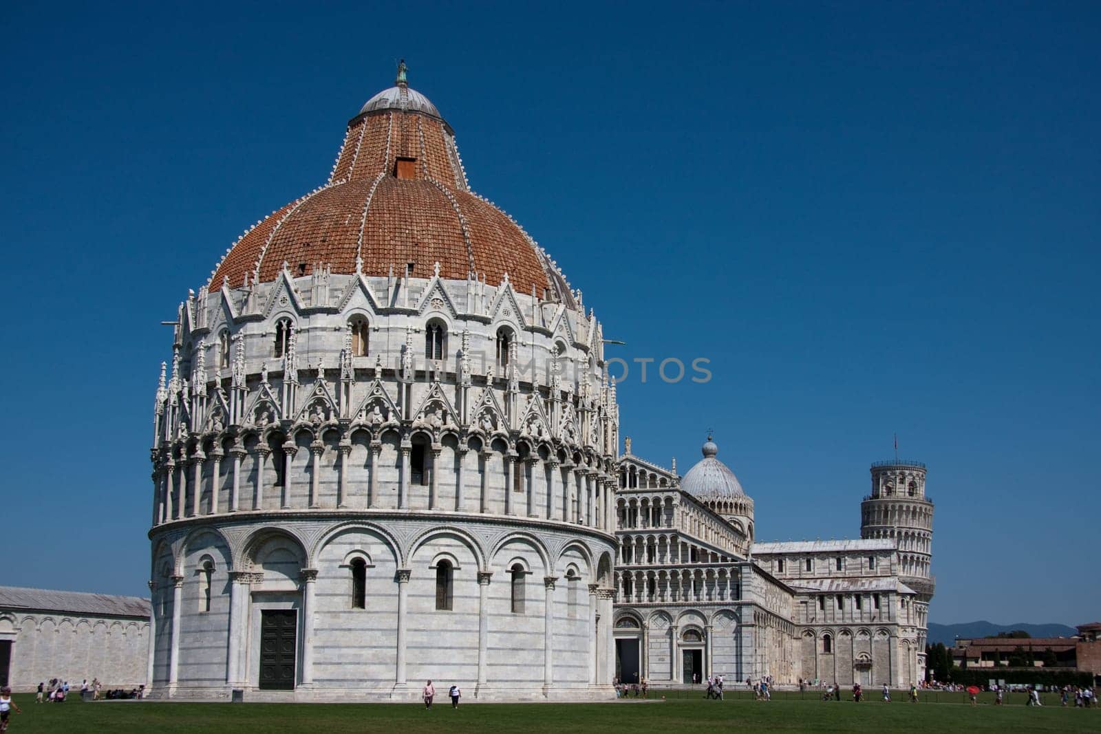 Famous buildings in Pisa
