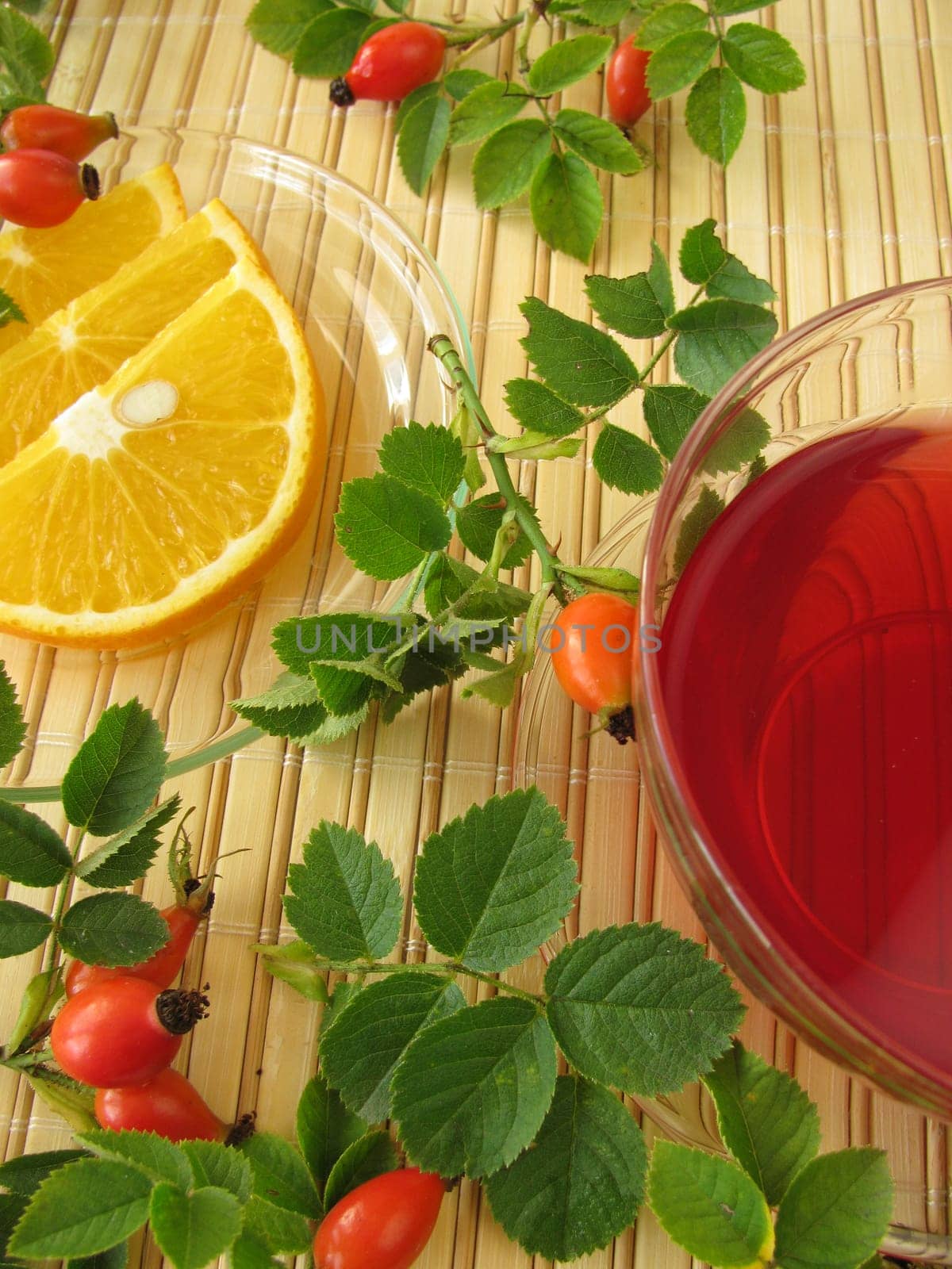 Fruit tea with rose hips and oranges