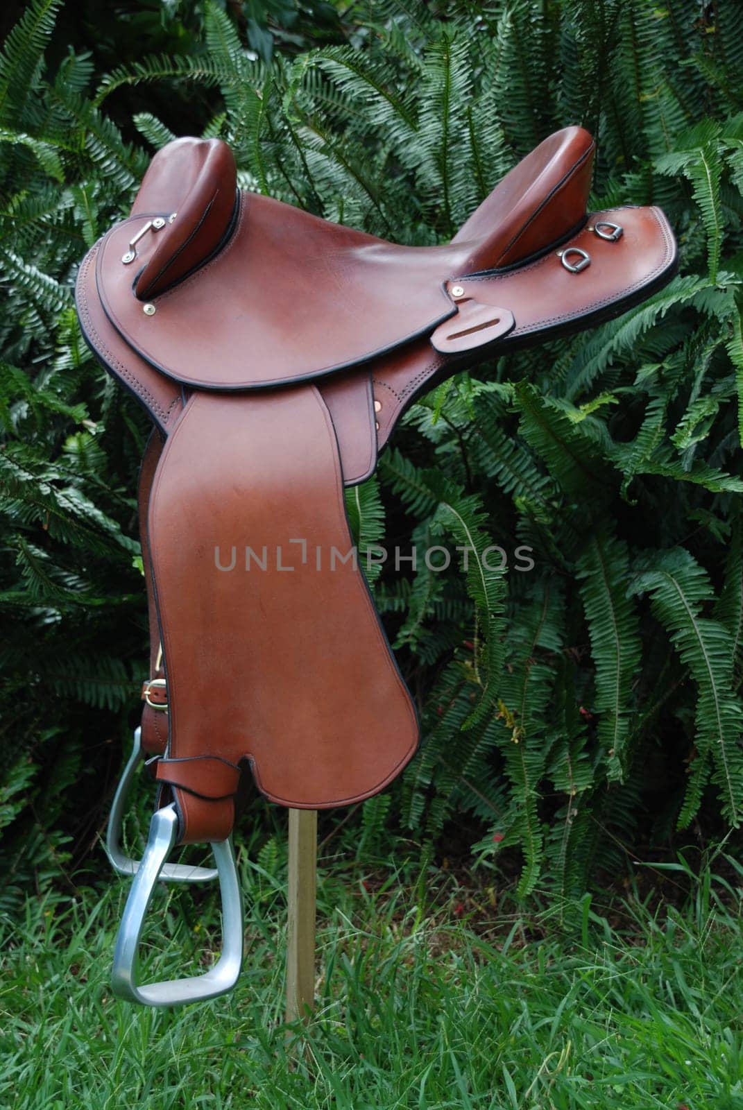 Australian Fender pole saddle