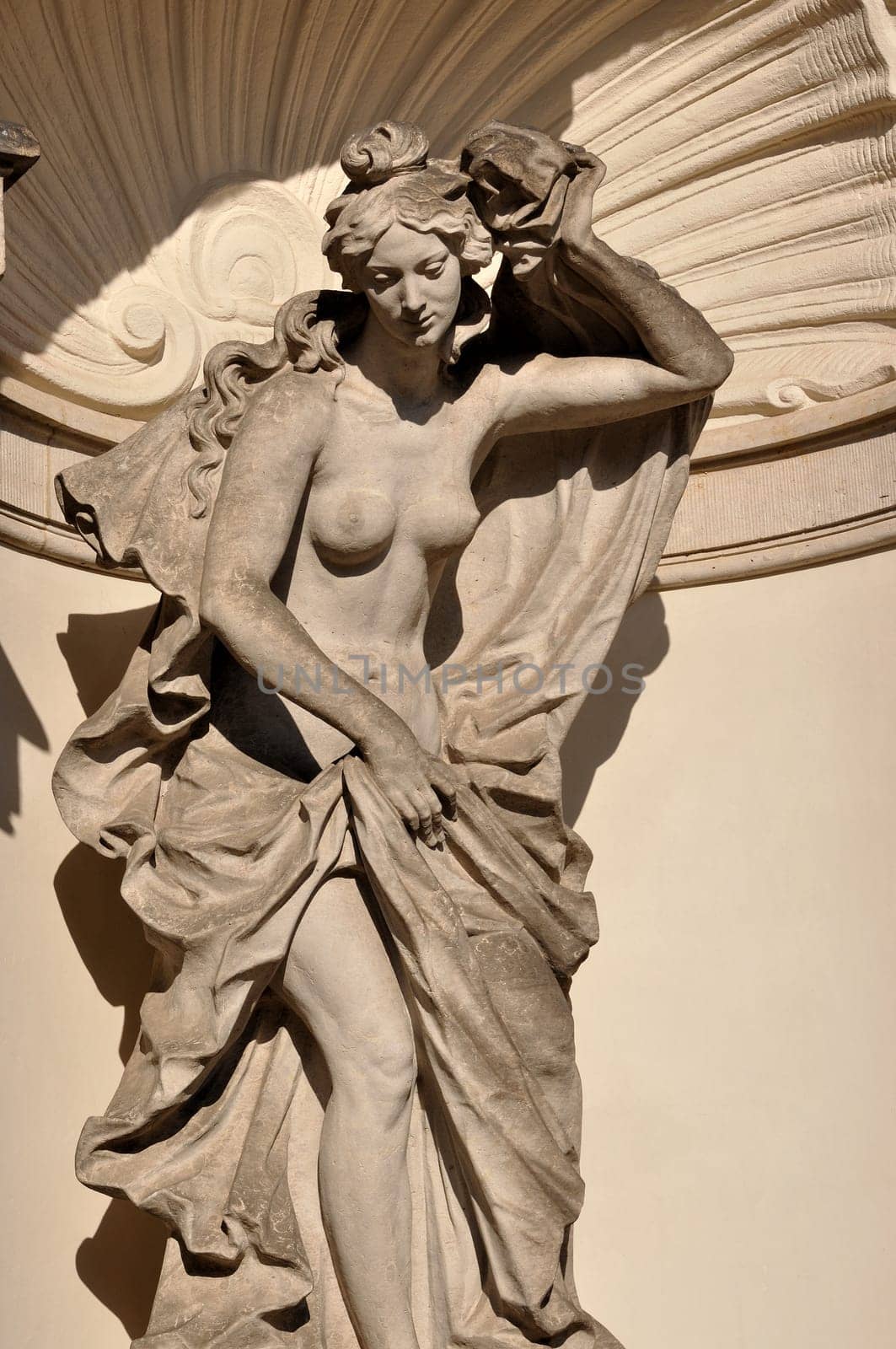 statue at zwinger, dresden