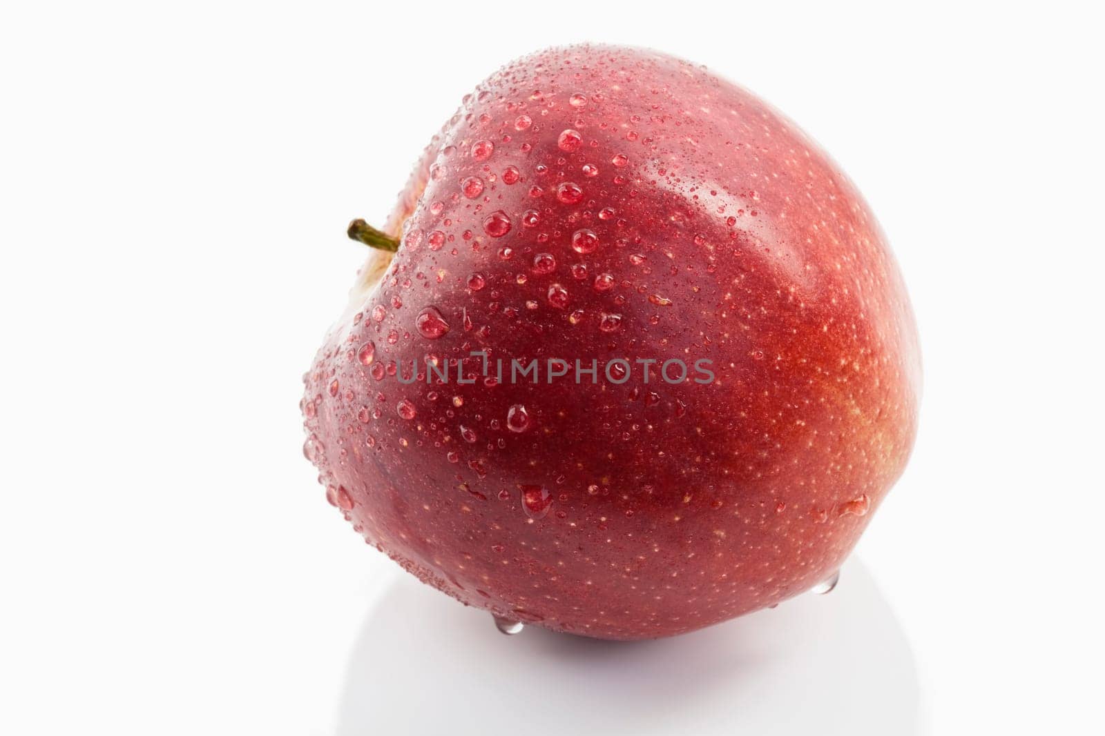red apple