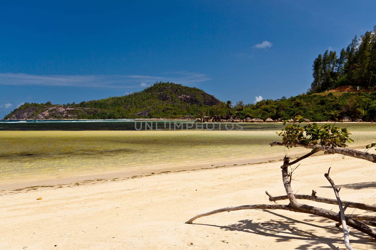 South Beach Port Glaud