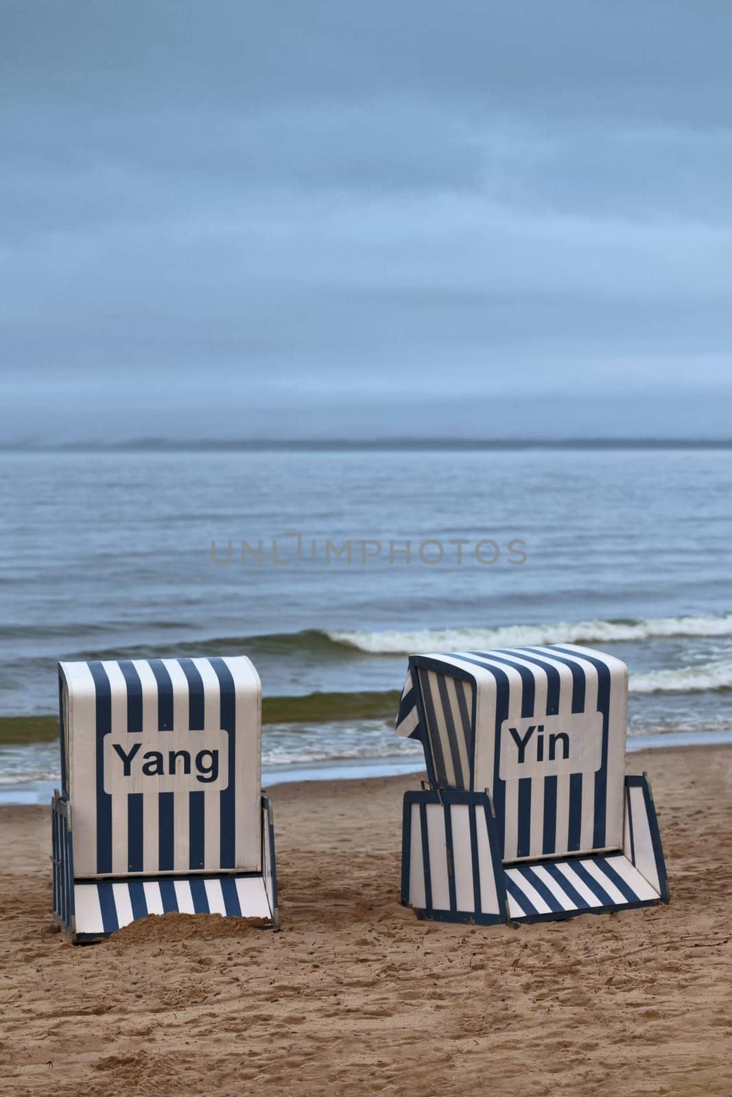 Beach chair Yin and Yang