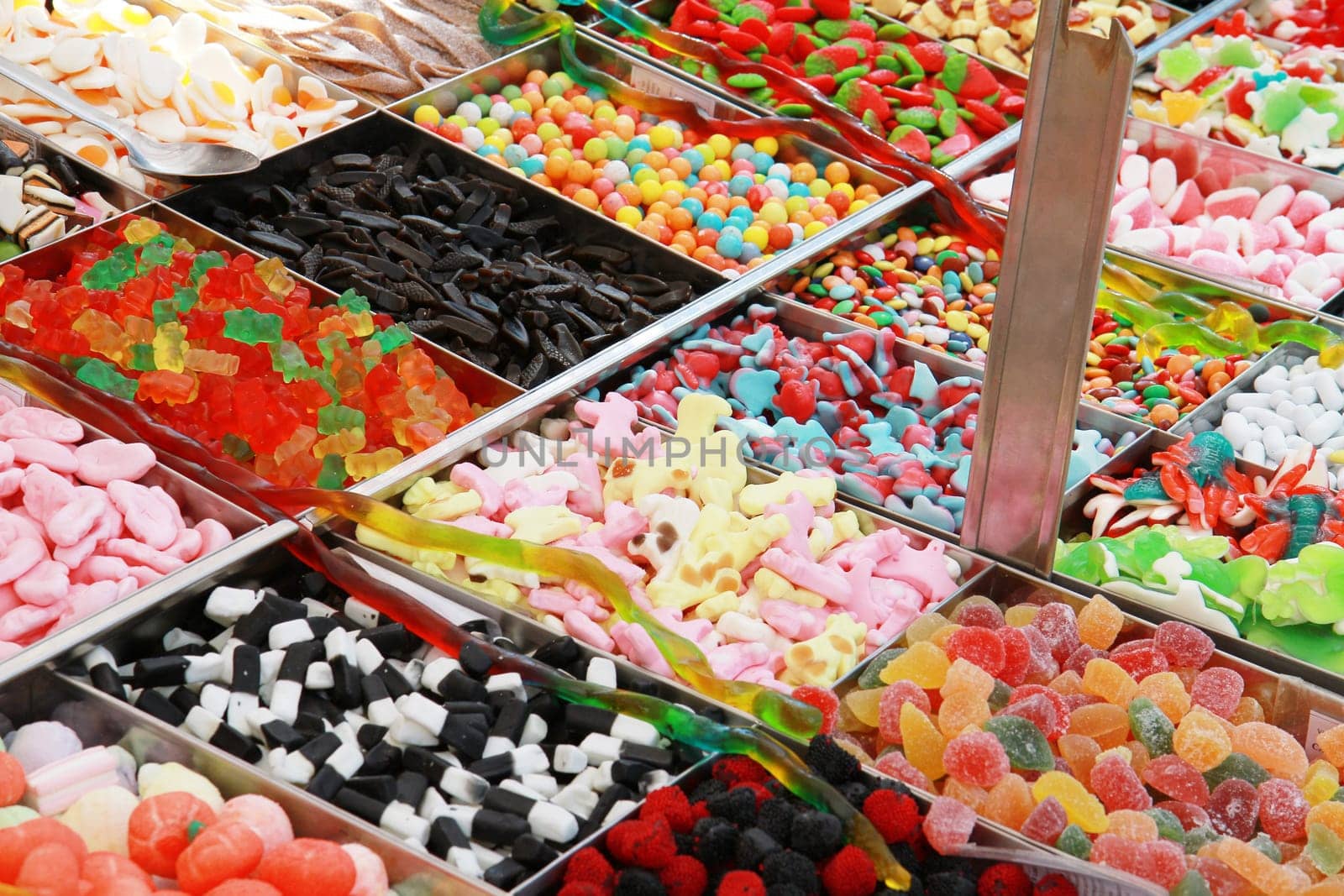 colored and mixed gummy candy
