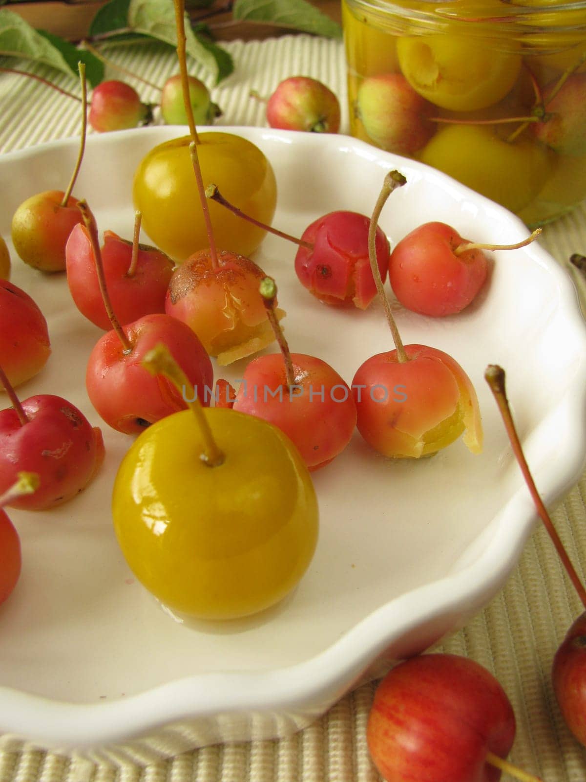 Apple compote from mini apples