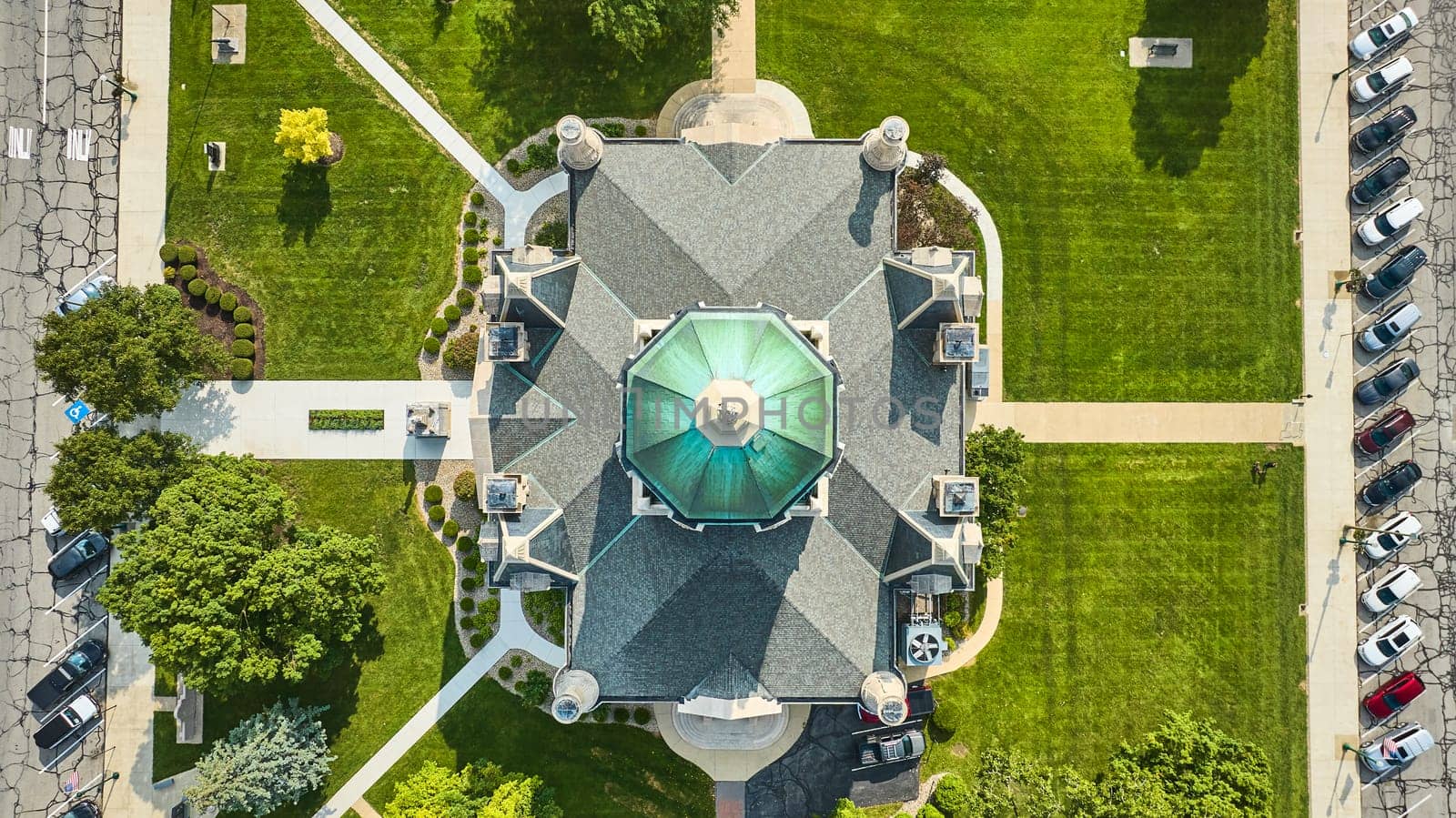 Image of Columbia City downtown square straight down aerial shot of Whitley County Courthouse