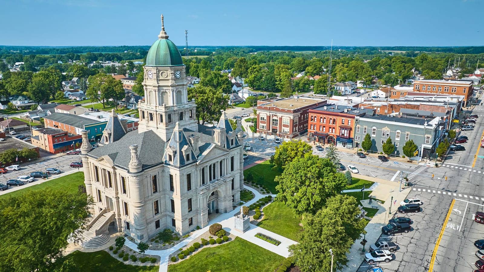 Image of Aerial front entrance of Columbia City courthouse and downtown