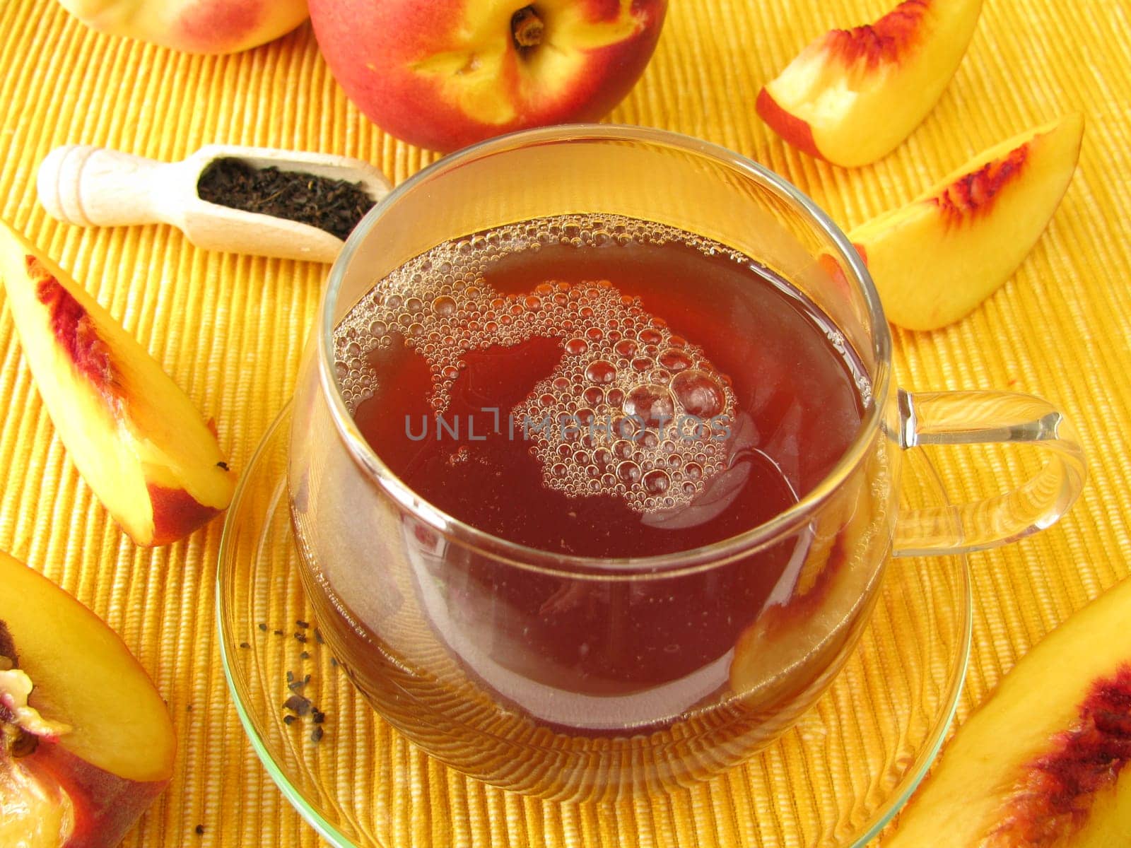 Black tea with peach and apricot