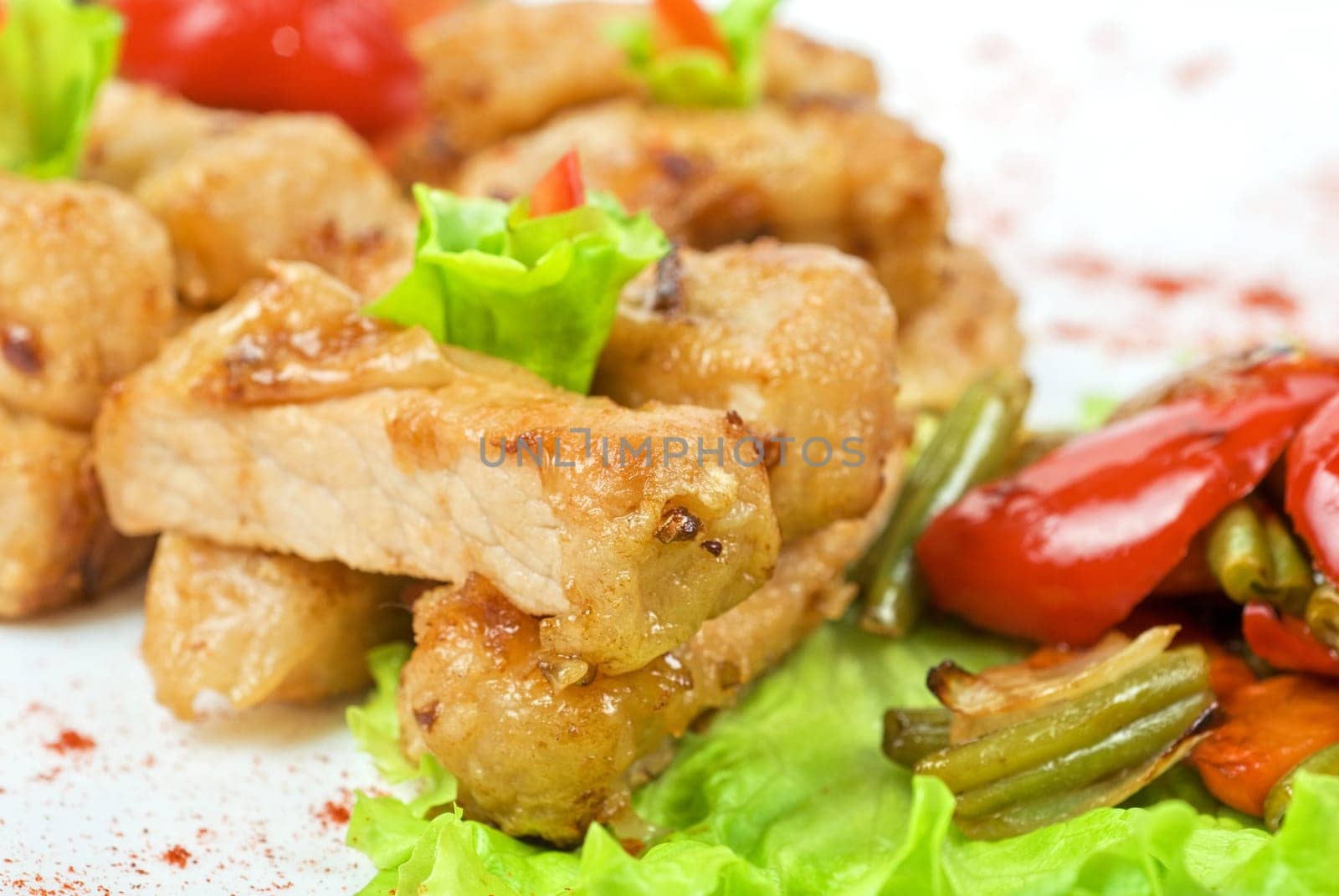 Orient salad with spicy chicken meat and roasted vegetables