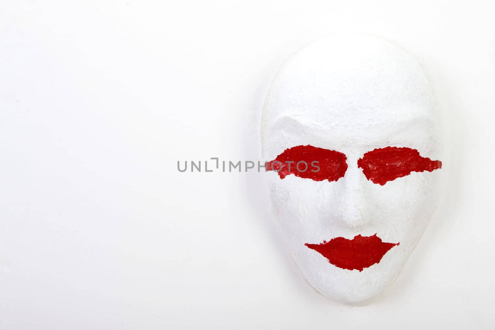Mask Red White 6