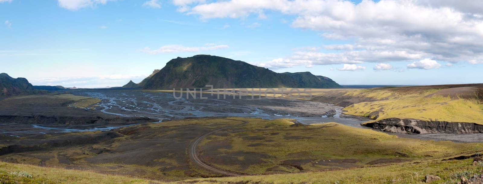 overview of the nature in Vik in Iceland