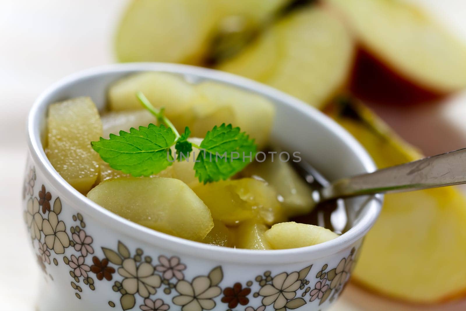 Apple compote