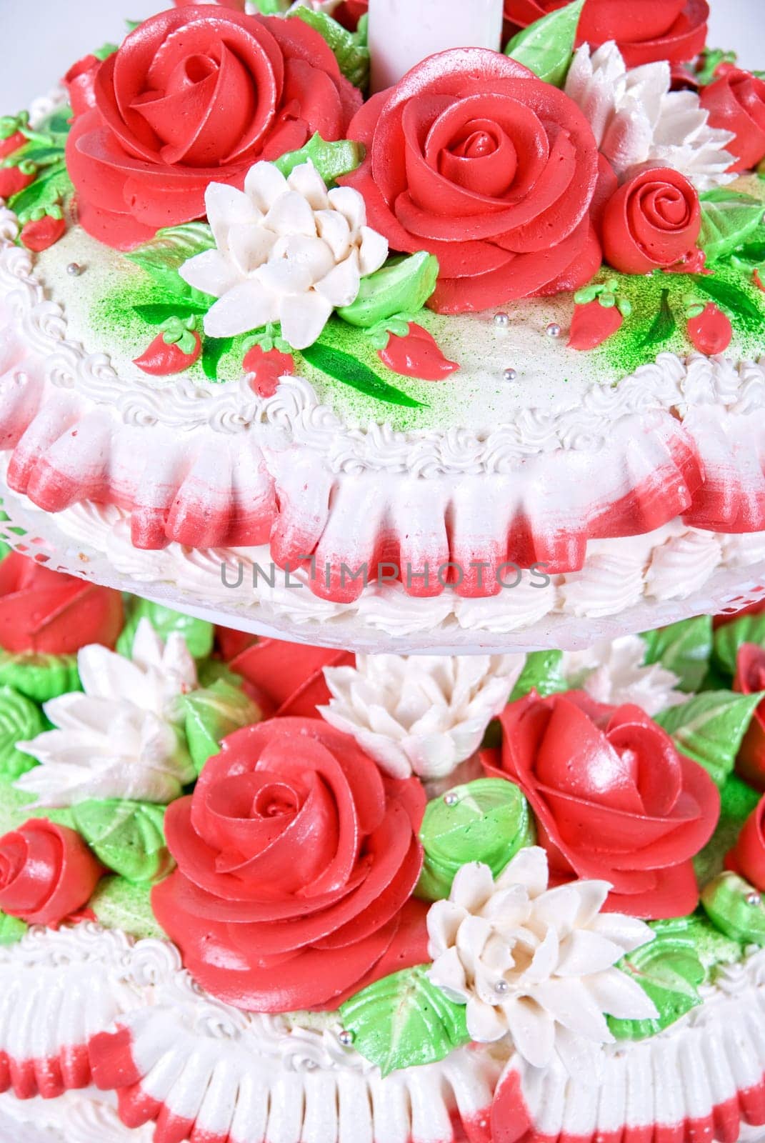 Closeup photo of the red wedding cake