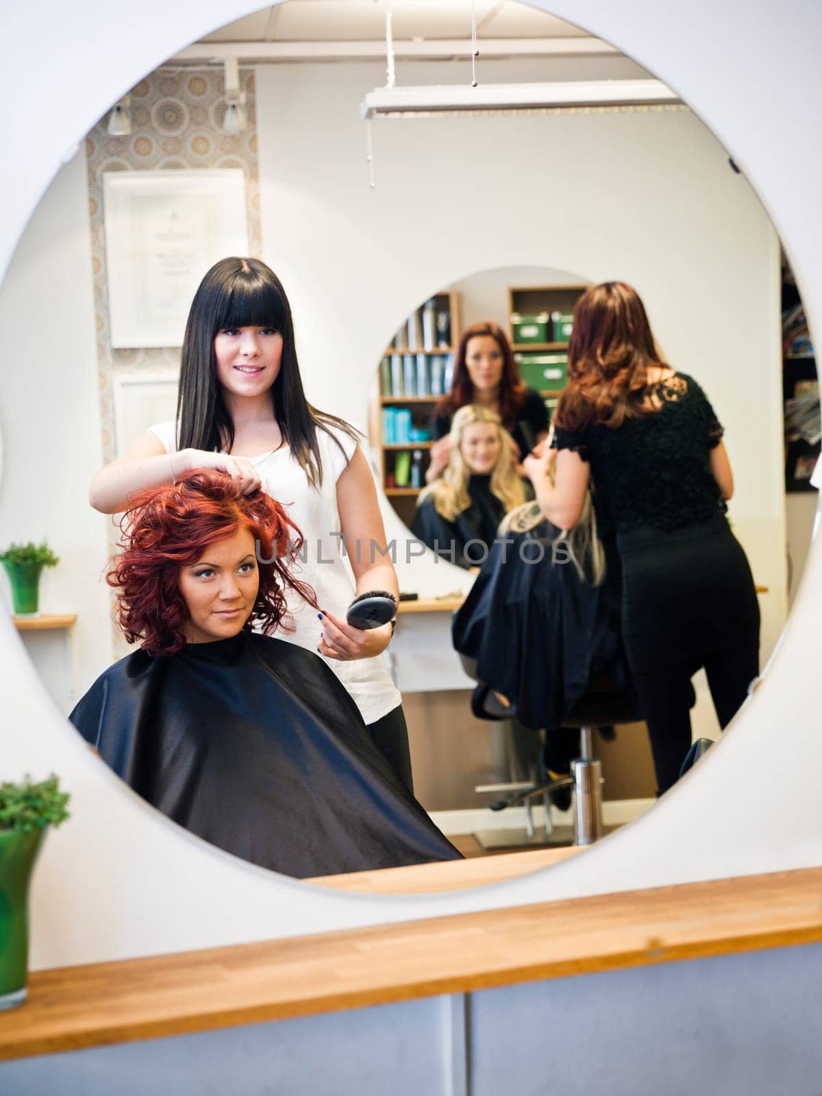 Situation in a Hair salon