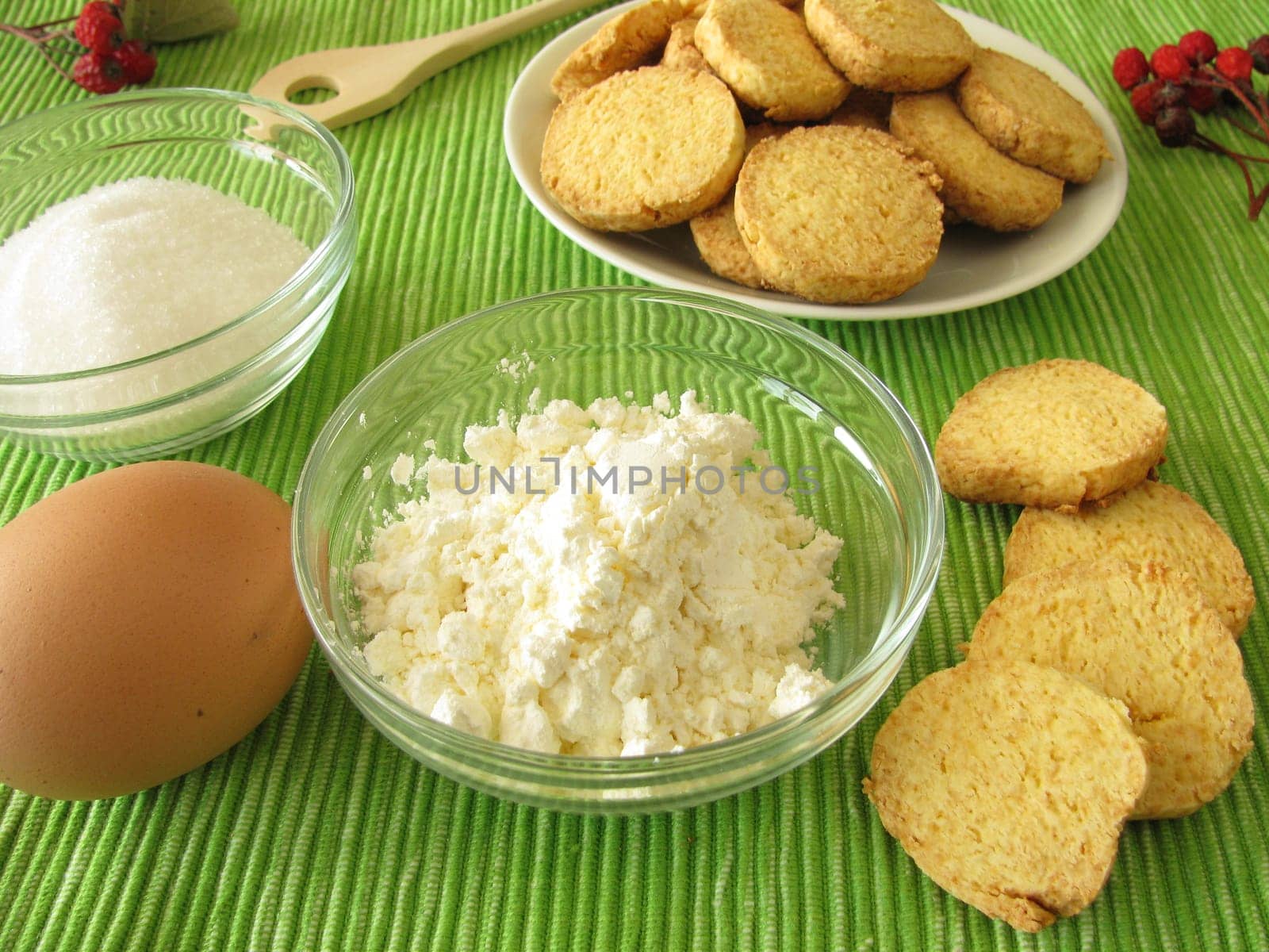 Gluten-free biscuits made from corn flour